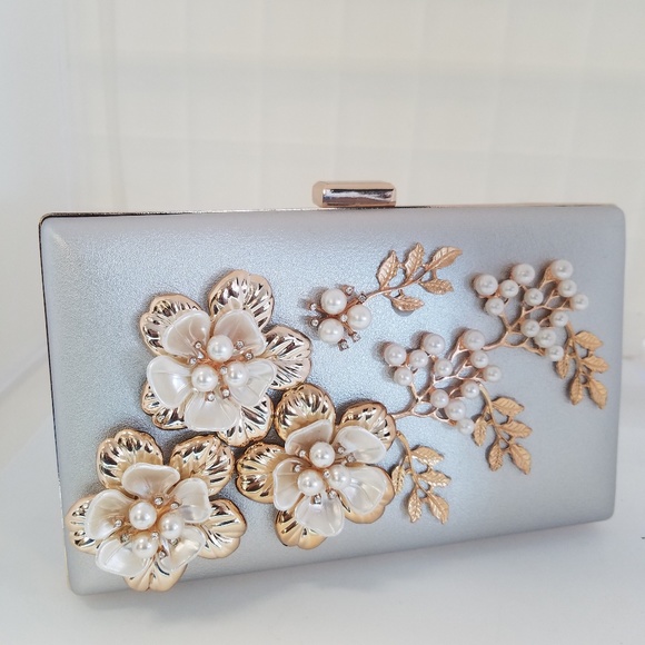 CLUTCH/HANDBAG